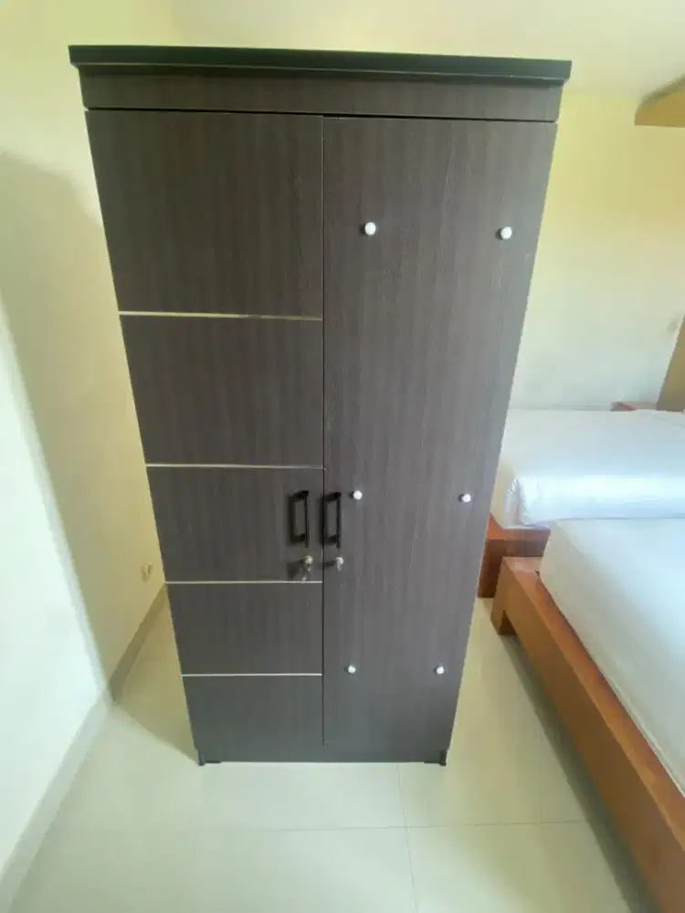 Lemari pakaian 2pintu