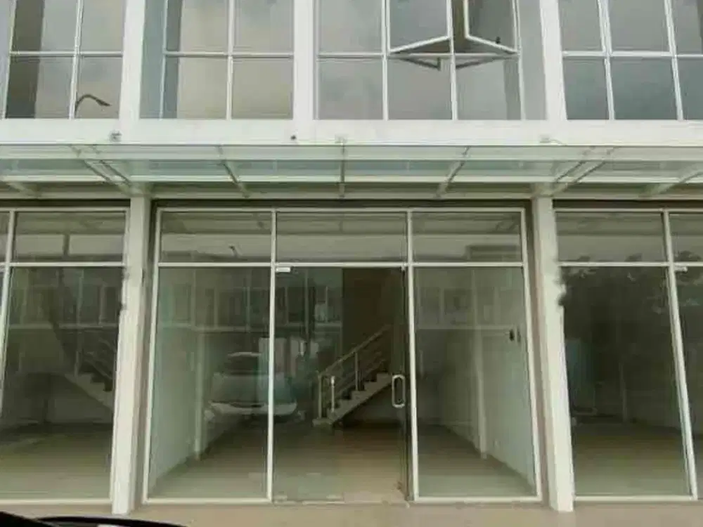 Ruko bagus (nego) siap pakai lokasi strategis Citraland Cibubur