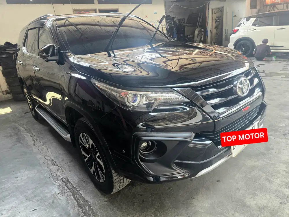 TOYOTA FORTUNER VRZ TRD AT TH 2019