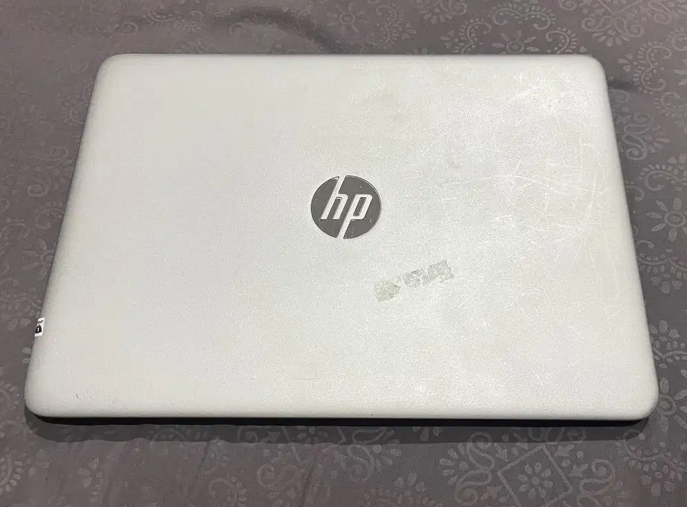 Laptop Bisnis Premium
