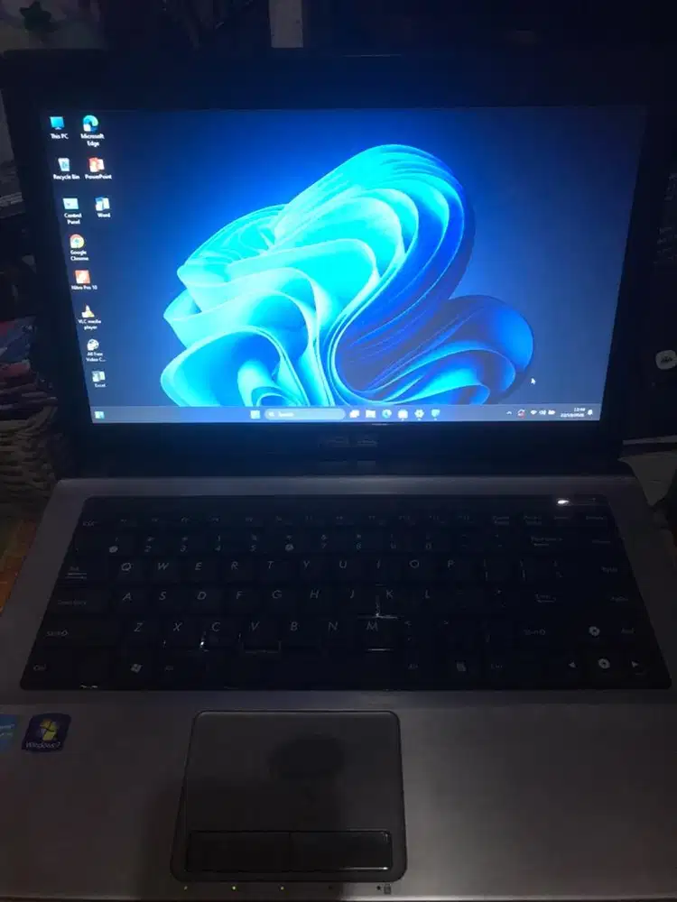 Laptop asus core i3,ram 8gb jual mumer