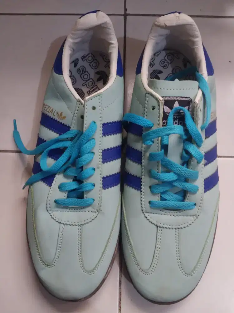 Sepatu Adidas Bekas Rasa Baru