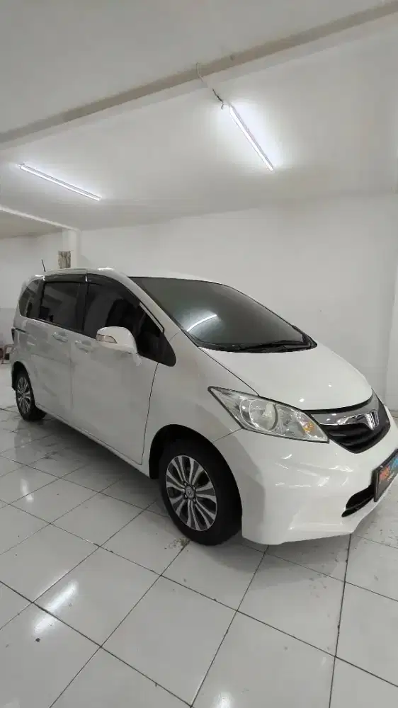 Dp 5JT Honda Freed E Power Sliding Door 2012 matic putih mutiara