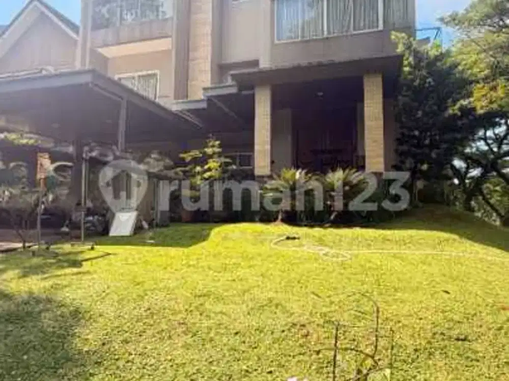 Rumah Cantik Mewah di Delatinos BSD City 2 Lantai Semi Furnish