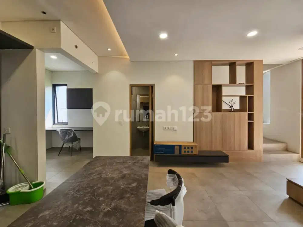 Rumah Baru Full Furnish Siap Huni di BSD Tanakayu Posisi Hook