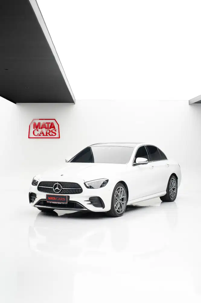 Mercedes-Benz E300 AMG (W213) Tahun 2022