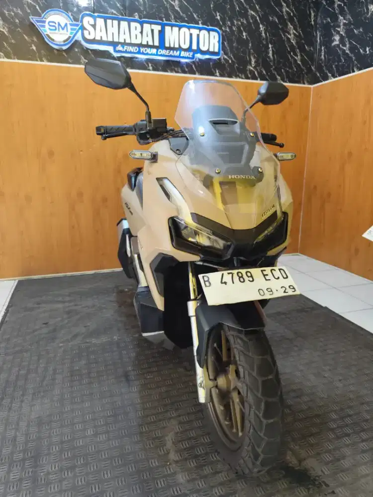ADV 160 ABS TH 2024 CASH ATAU KREDIT DAN SPAYLATER BISA