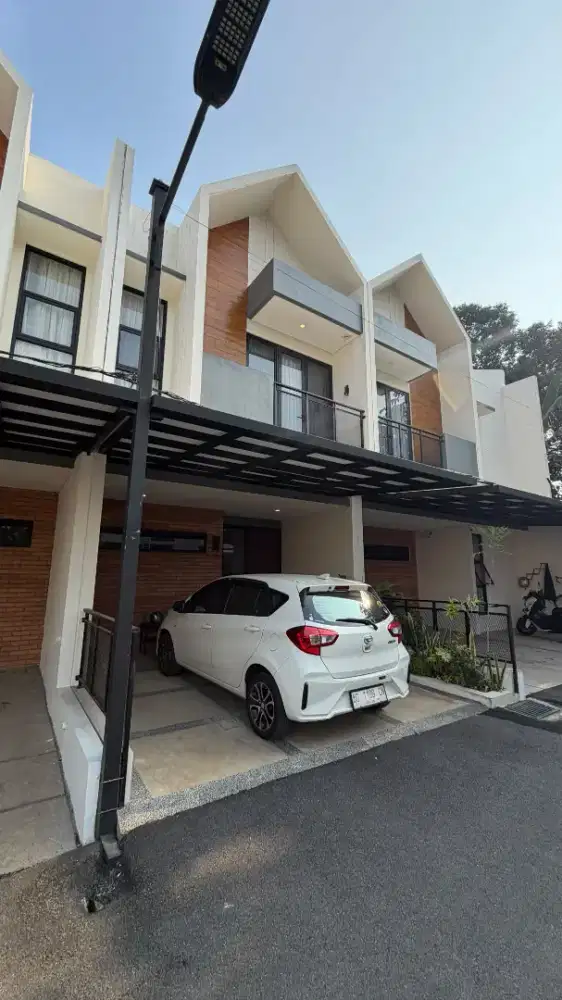 Rumah baru renov siap dijual