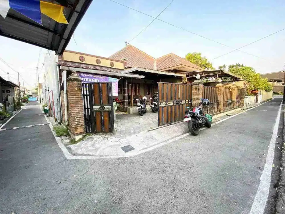 Rumah Cantik Luas di Kampung Serengan Solo Kota