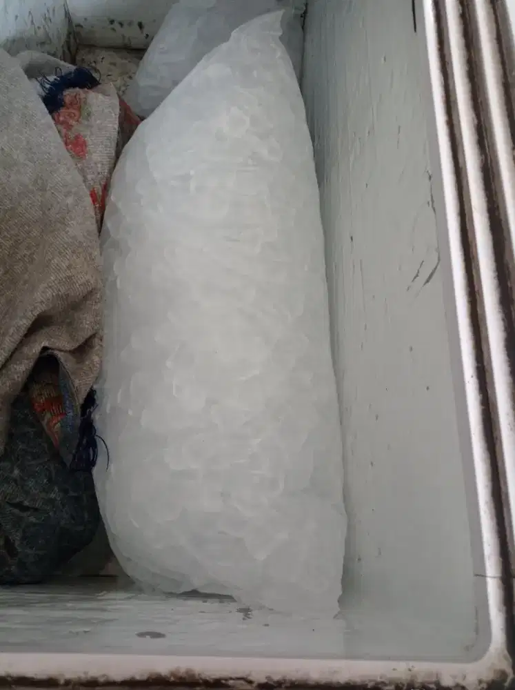 es batu kristal