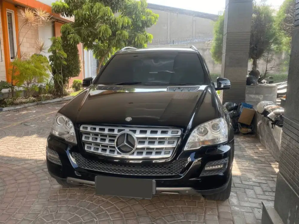 Mercedes-Benz ML350 (2010)