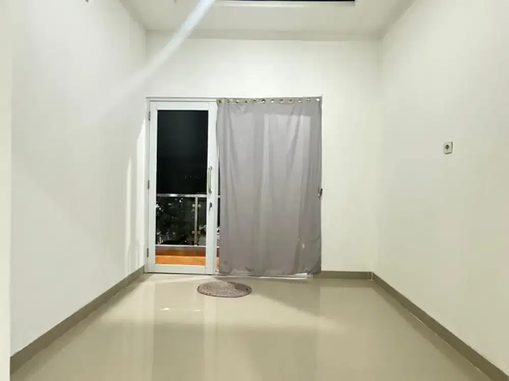 Rumah Hook, Bagus, Furnished ,Owner BU di Bulevar hijau kota harapan indah Bekasi