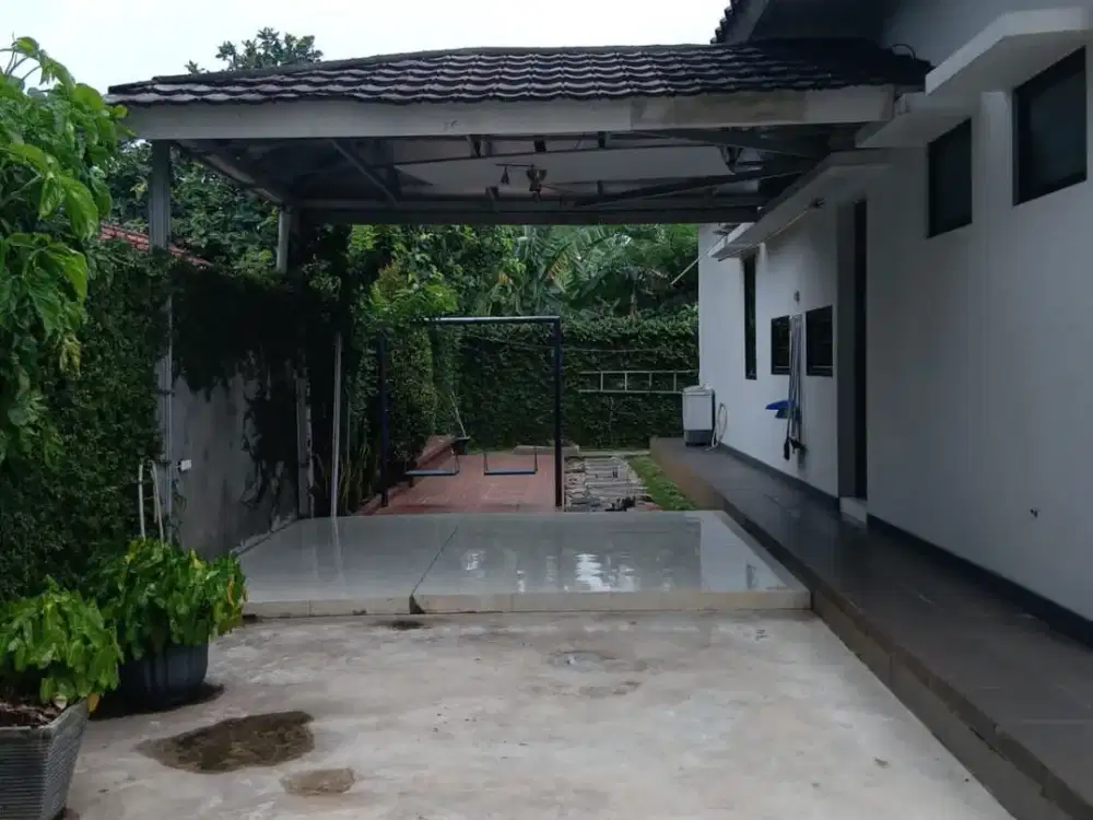 Dijual Rumah di Lengkong Gudang BSD, Tangerang