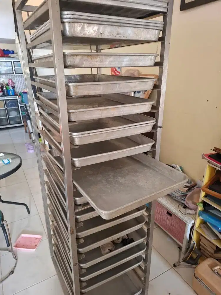 TROLLEY BAKERY | TROLI BAKERY