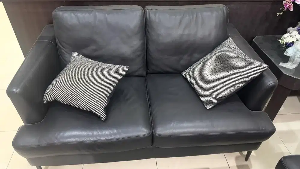 Sofa 2 Seater Brand M&D Italian Leather Genuine