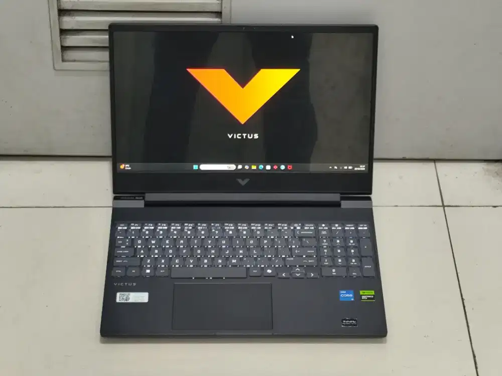 Like new laptop hp victus 16 intel core i5 gen 13 nvidia  rtx 3050