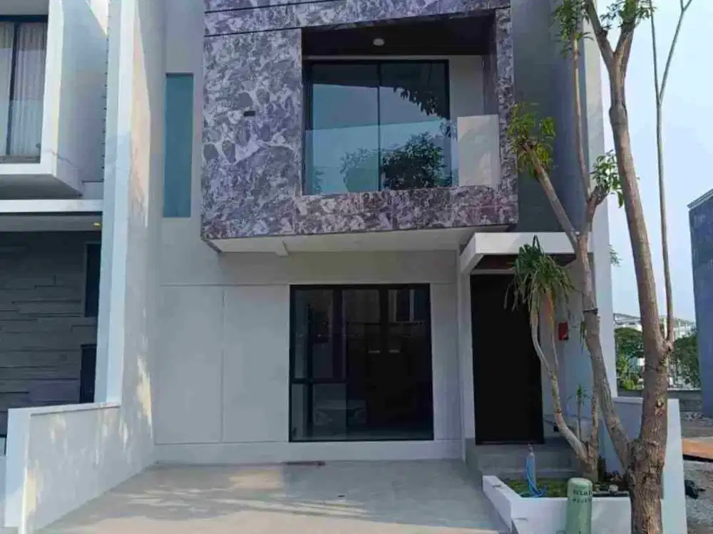 Taman Puspa Raya Minimalis 2 Lantai Selangkah ke Gwalk,Pasar Modern Citraland. Citraland - Surabaya Barat.