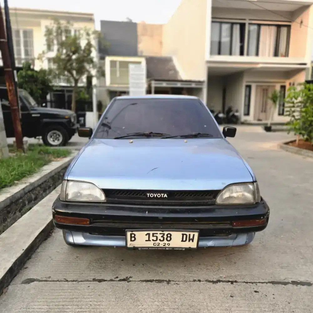 Starlet Kotak. Starko 1.3 SE 1990
Pajak On Surat2 lengkap