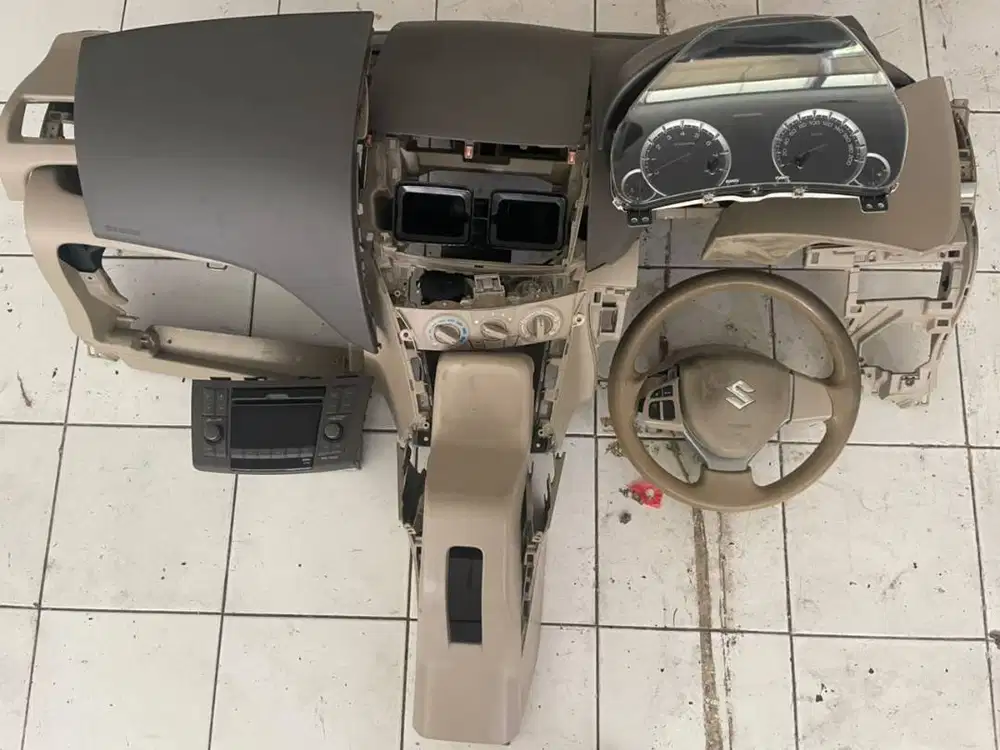 Aksesoris Sparepart Copotan Suzuki Ertiga GX 2013 Borongan