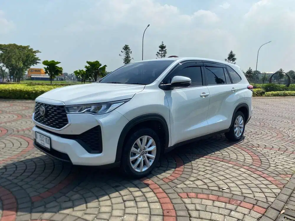 Innova Zenix V 2.0 2023