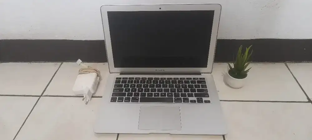 Macbook slim 2013 core i5 ssd