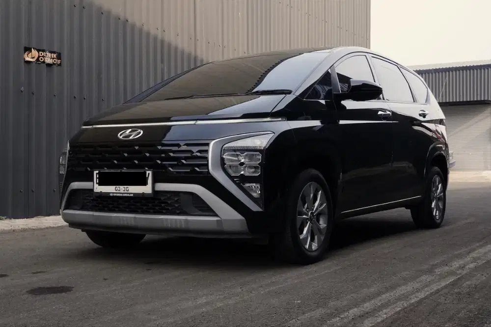 HYUNDAI STARGAZER ESSENTIAL IVT - CAPTAIN SEAT - Kondisi TANPA PR !