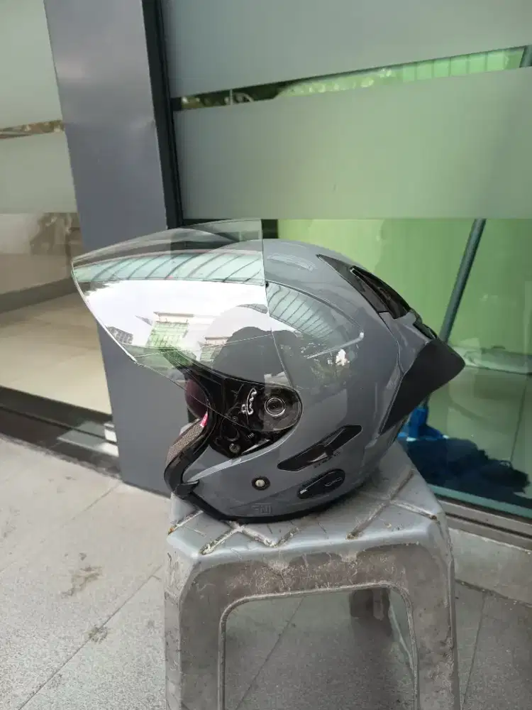 Helm KYT flat R grey