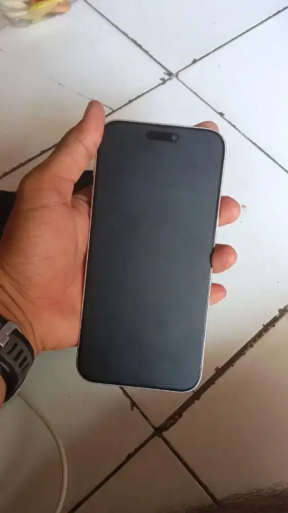 Ip 15 basic minus mati2.an jual apa adanya kelengelaan Dus sama kabel