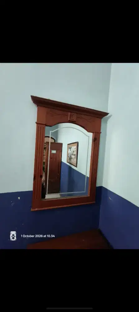 Cermin Bingkai Kayu Jati Antik Kokoh