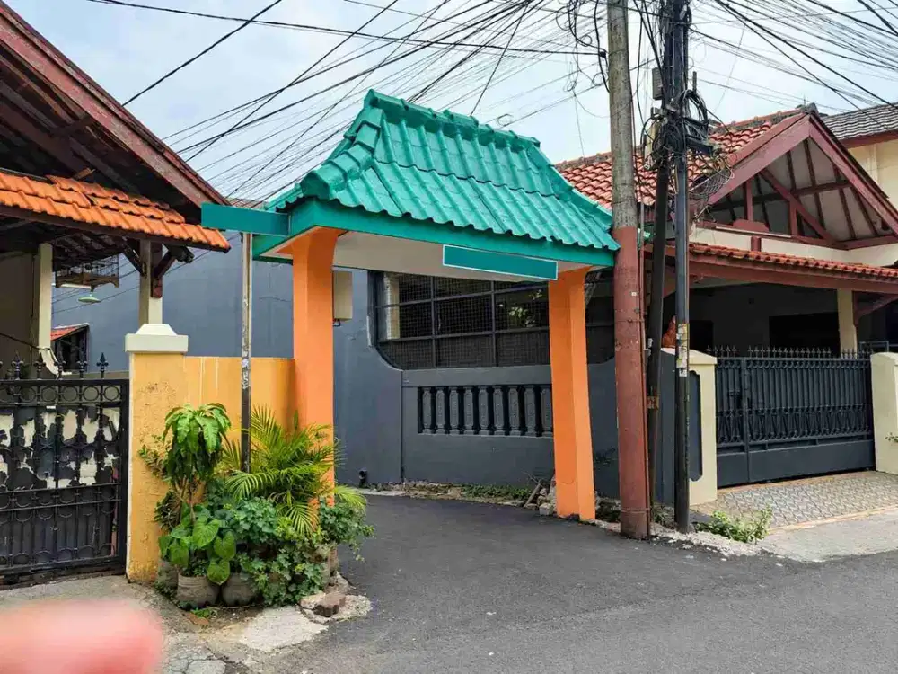 Rumah Cantik Lokasi Strategis di Malak Sari Klender Jaktim