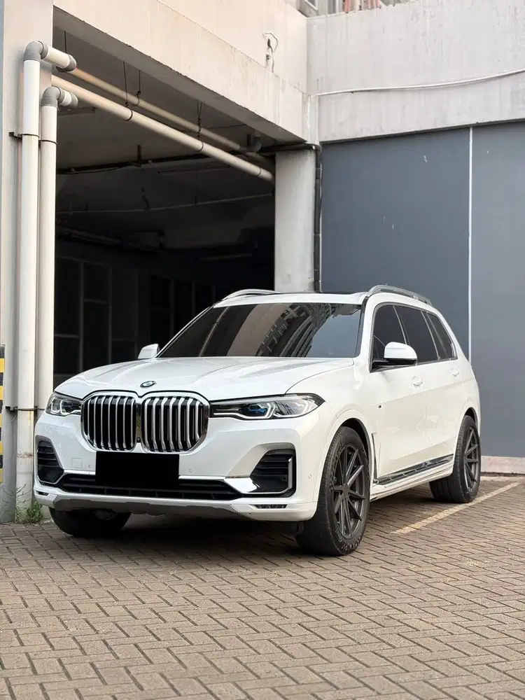 [CASH] BMW X7 Individual xDrive40i G07 2021