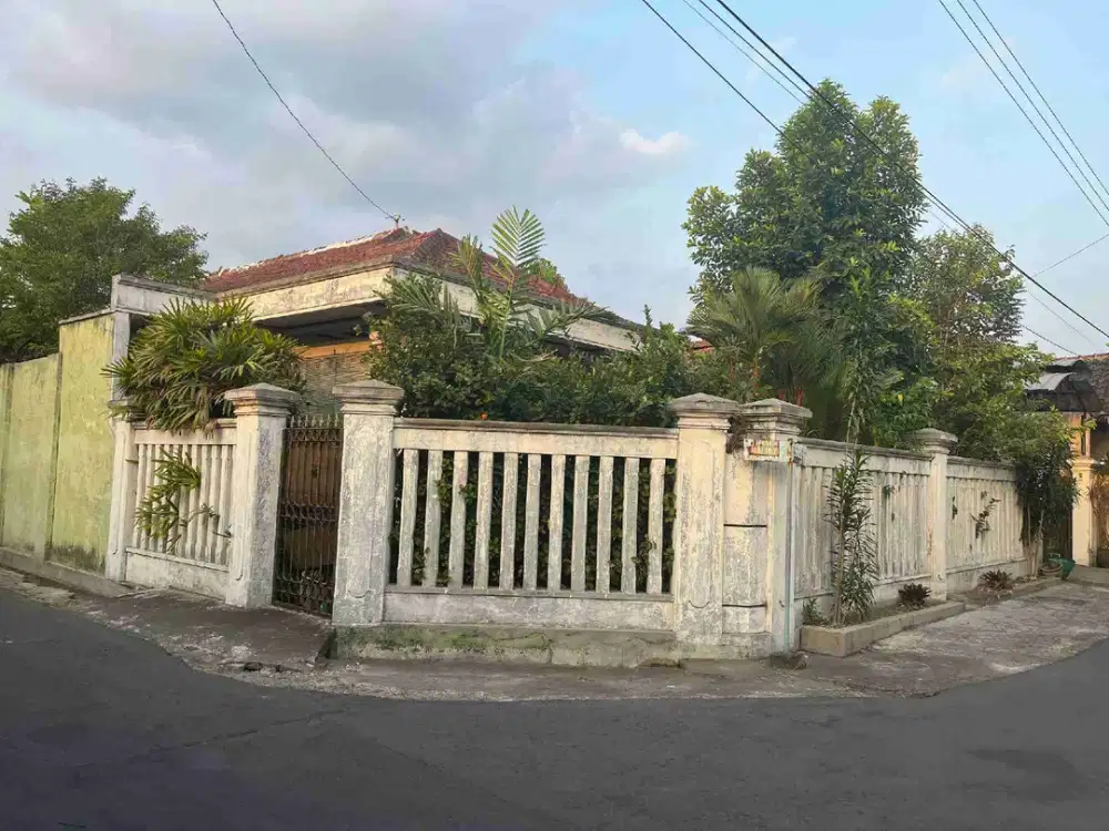 rumah induk dan kost tengah kota dekat Paragon mall Solo