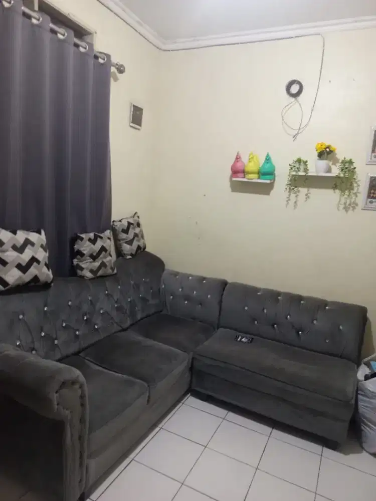 Sofa L dan meja