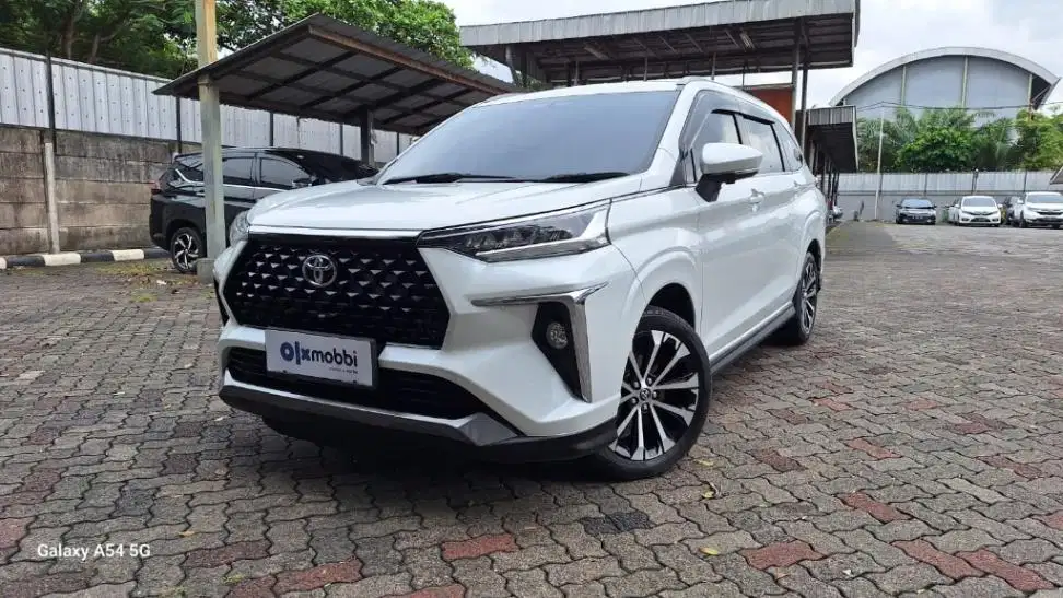 DP MURAH Toyota Avanza 1.5 Veloz Q Bensin-AT 2022 Putih CDKGB