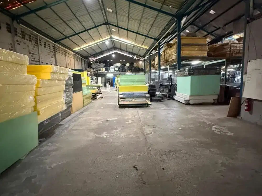 Gudang Luas 1.800m² Antapani Bandung Akses Truk Fuso