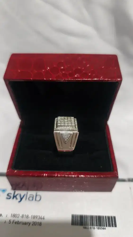 Cincin Mewah Berlian