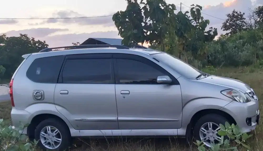 Daihatsu Xenia Xi1300cc