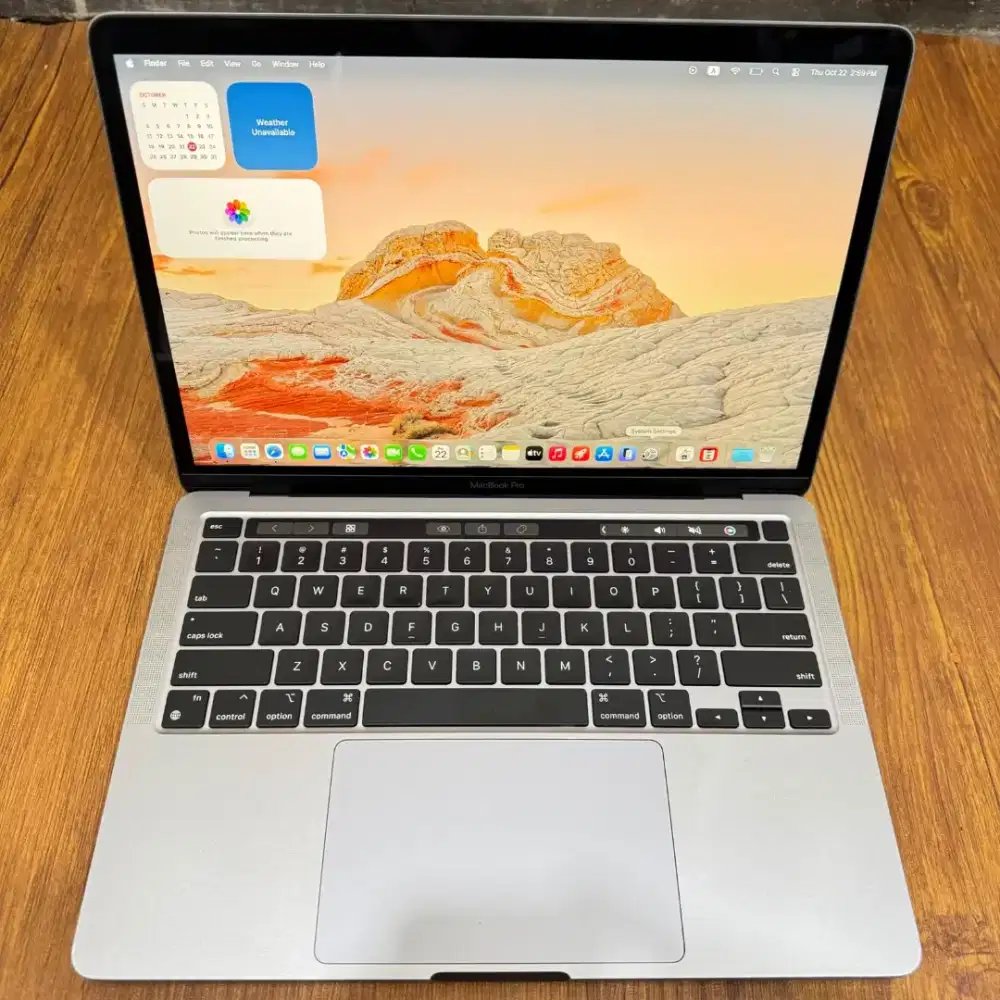 Macbook pro m1 2020 ram 8gb ssd 256gb siap pakai bisa cod