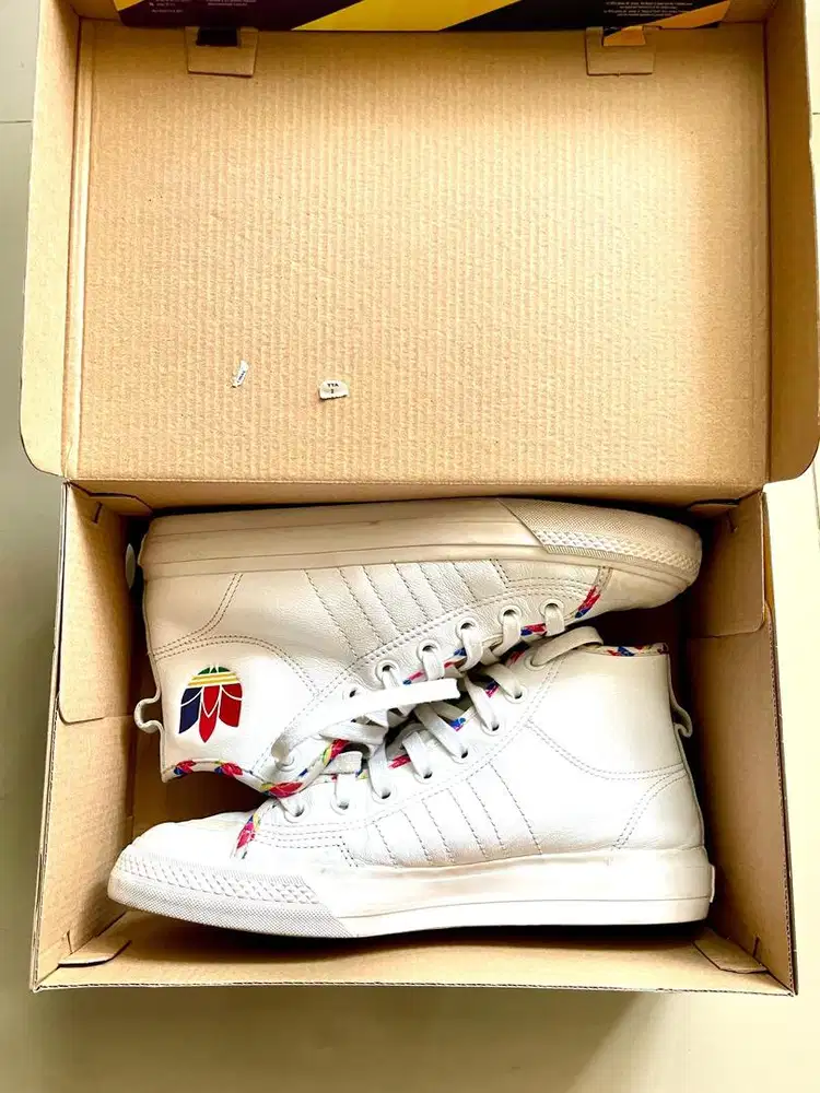 Sepatu Adidas Nisa