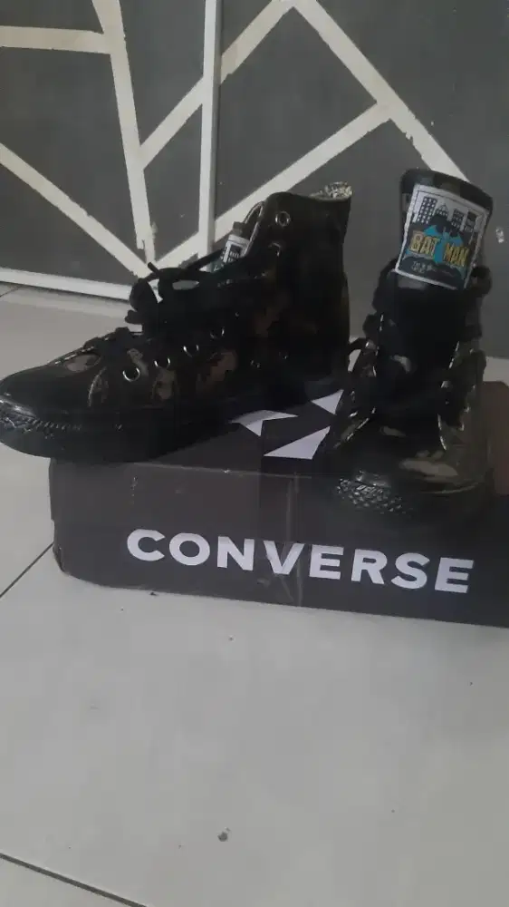 Sepatu converse
