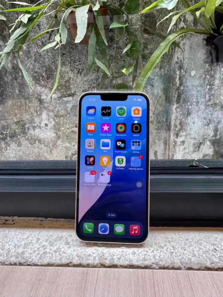 iPhone 13 pink Intern 128