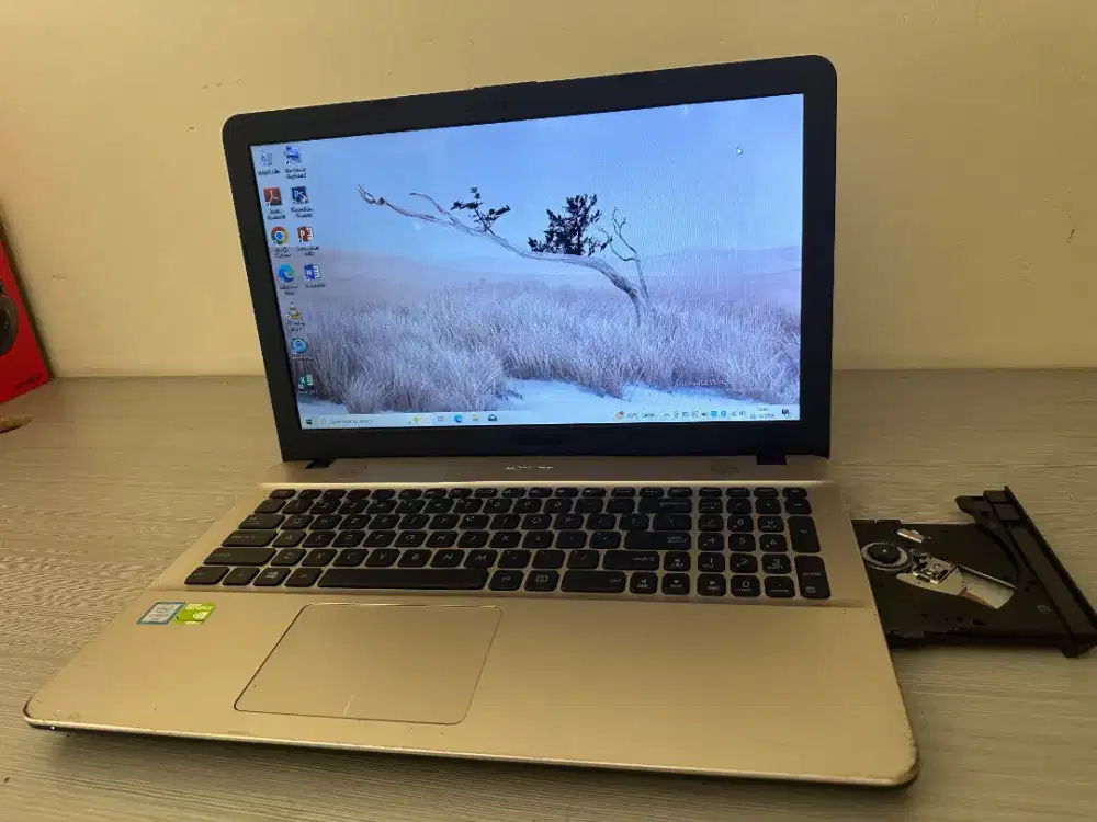 Jual BU Asus X541U(i3-Gen6 Dabel Vga)Hdd-2TB Ram-4gb Layar-15inc Norml