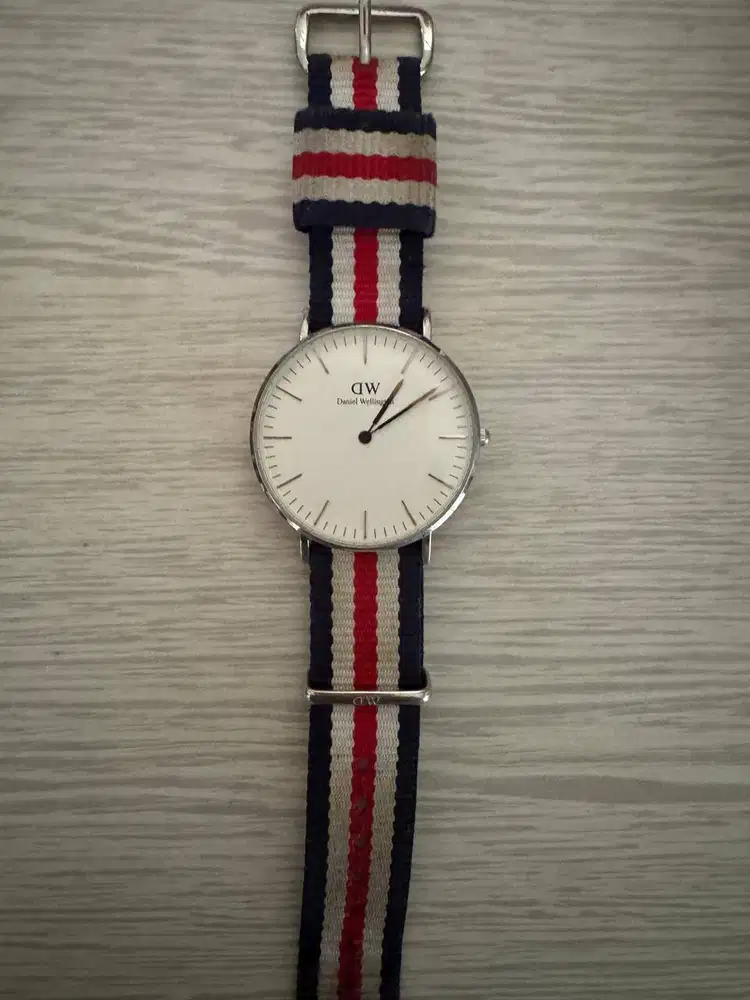 Dijual Jam Tangan Daniel Wellington, Fossil & Timex