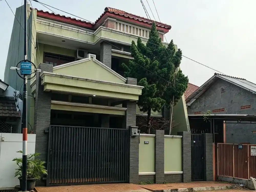 DIJUAL RUMAH 2 LANTAI STRATEGIS DAN SIAP HUNI DI MALAKA JAYA DUREN SAWIT JAKARTA TIMUR