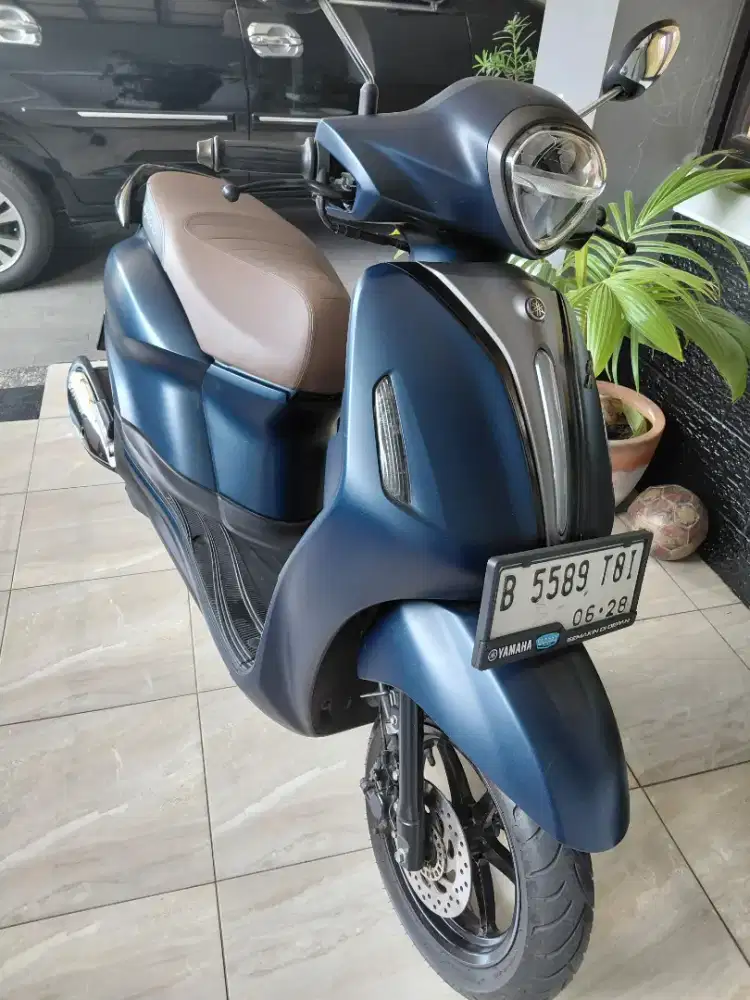Yamaha Grand Filano Hybrid TH 2023 Warna Biru