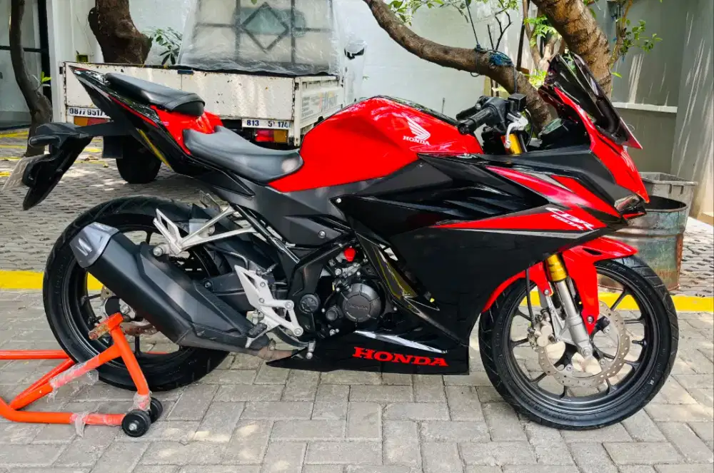 Honda CBR 150 R
