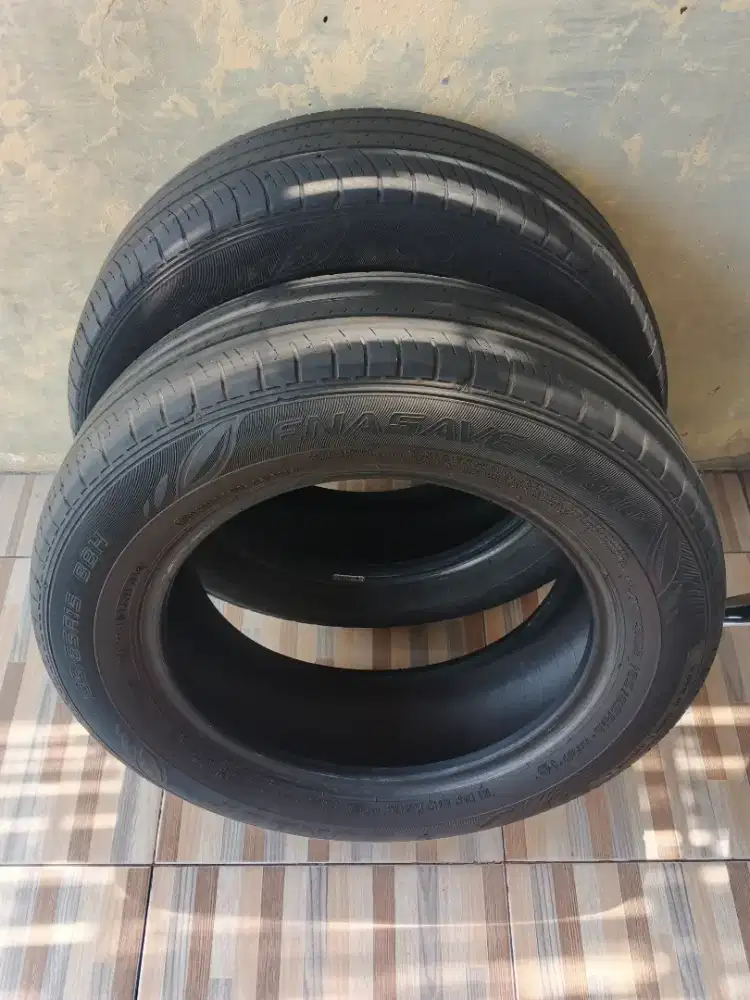 Ban Dunlop 185/65 R15