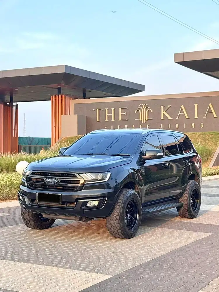 MOBIL RASA KASUR! Ford Everest 2.2 Diesel A/T 2015