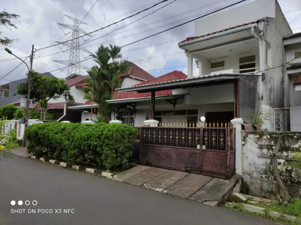 Rumah Luas Siap Huni di Bambu Duri Jakarta Timur