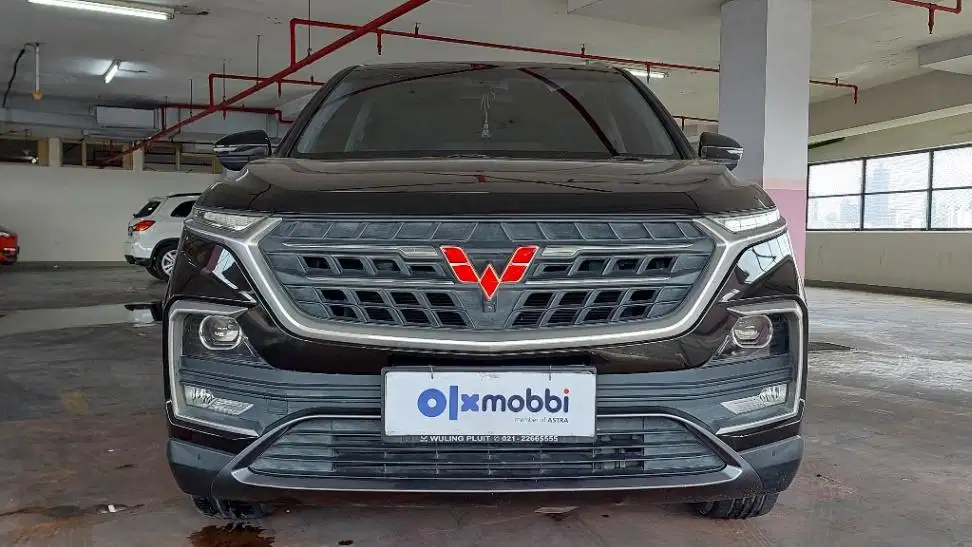 LOW DP Wuling Almaz 1.5 Exclusive 7-Seater Bensin-AT 2019 PKF